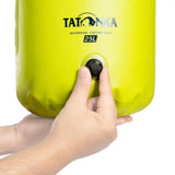 TATONKA Packbeutel HF-geschweißt WP Stuffbag Valve 25l - lime - 22,5x48 cm