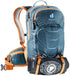Deuter Attack 8 JR Protektor-Fahrradrucksack 8 Liter arctic-mandarine - Rückenprotektor, Helmhalter, Regenhülle, Trinksystemvorbereitung