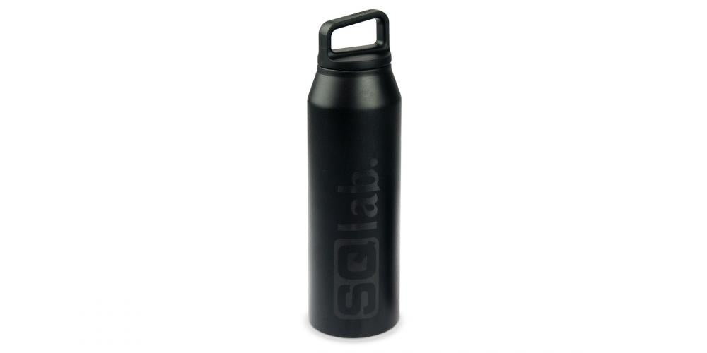 SQlab SQlab Thermosflasche MiiR 1242ml Schwarz Diese Thermosflasche von MiiR wird dein treuer Begleiter bei jedem Abenteuer!