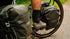 BROOKS Scape Pannier Large Mud Green - wasserdichte Fahrradtasche 18 Liter mit Rollverschluss & KlickFix-System - robuste Bikepacking-Seitentasche