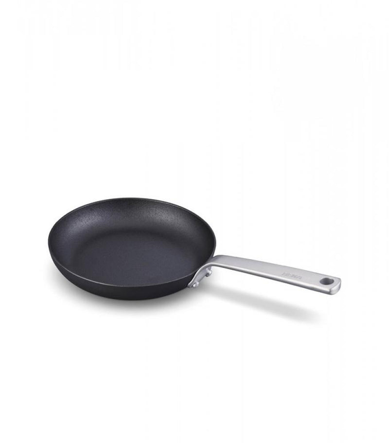 BEKA Stark Bratpfanne - Bratpfanne für Hobby- & Profiköche 25 cm
