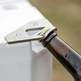 Petromax Schlossplatte mit integriertem Flaschenöffner für Kühlboxen, Edelstahl, passend für alle Modelle, einfache Montage, robust und langlebig